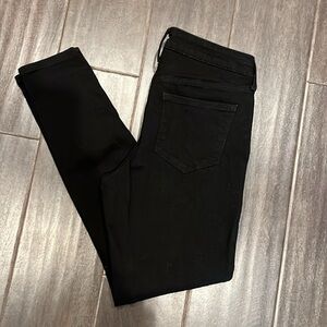 NWOT Old Navy Rockstar Super Skinny Mid-Rise jeans